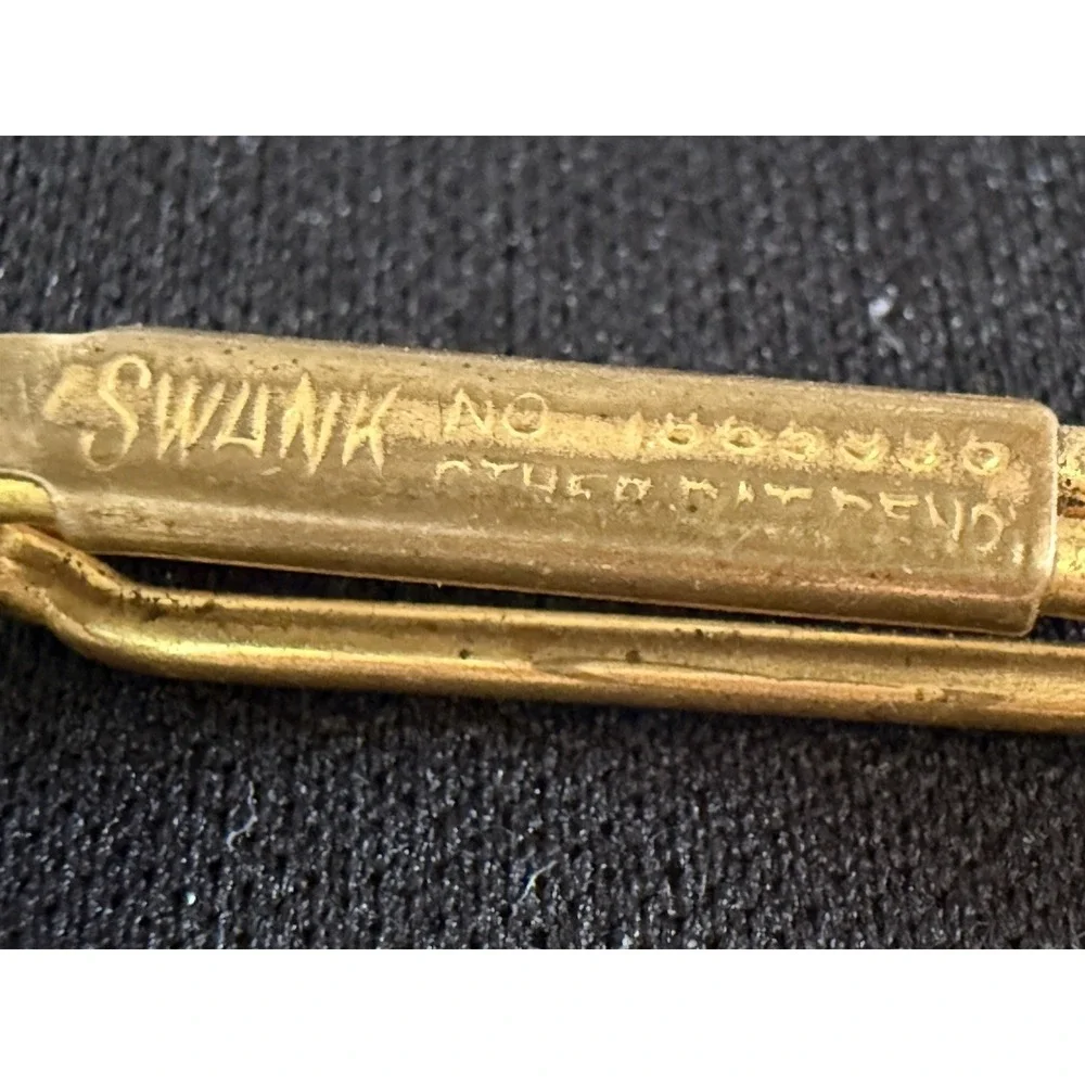 Swank REO Initials TIE CLASP Bar CHAIN Letters Front Monogram R E O Goldtone